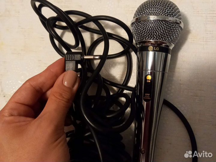 Микрофон для караоке lg проводной