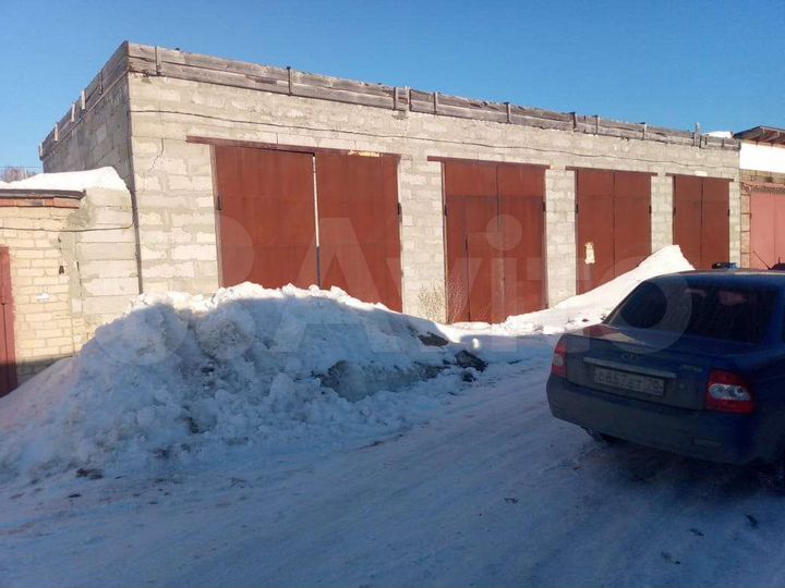 Гараж, > 30 м²