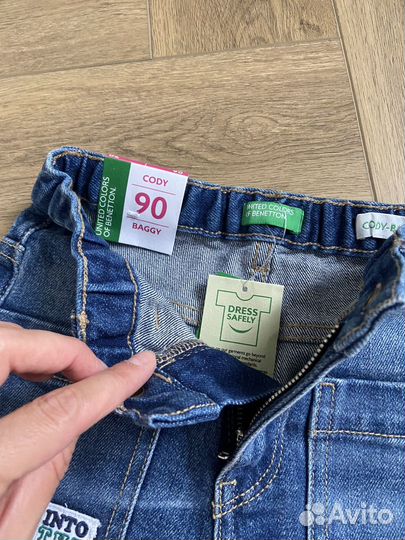 Джинсы детские новые Benetton 90