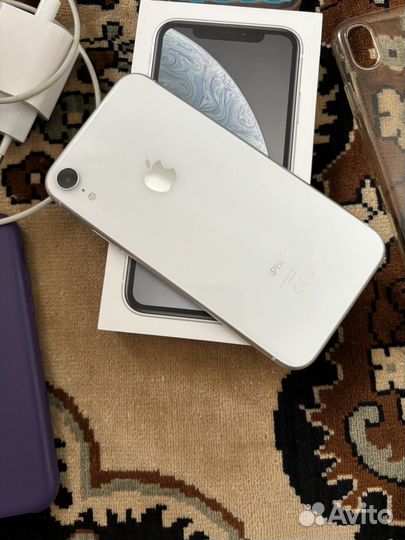 iPhone Xr, 64 ГБ