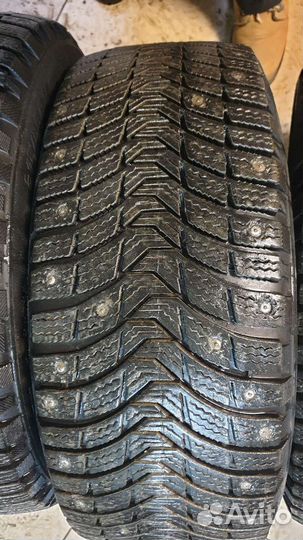 Michelin X-Ice North XIN3 215/55 R16 98T