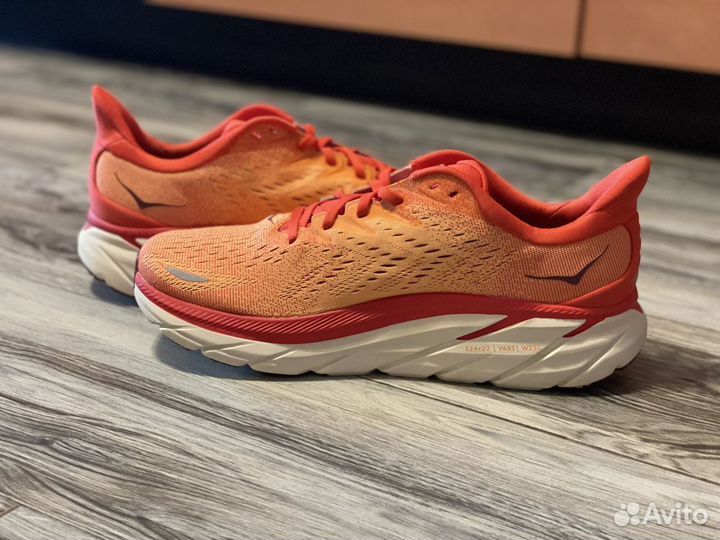 Hoka ONE ONE clifton 8