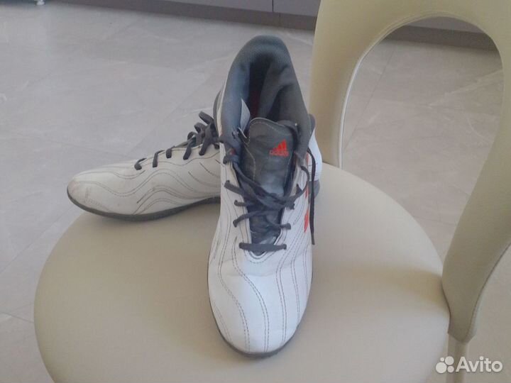 Футбольные бутсы adidas copa