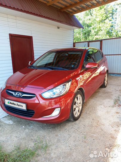 Hyundai Solaris 1.6 AT, 2011, 170 000 км