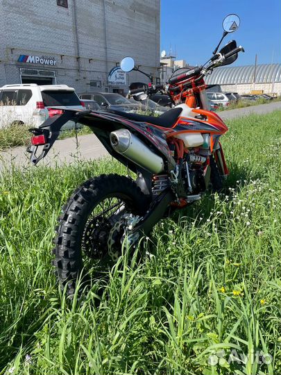 Мотоцикл Regulmoto Crosstrec 300