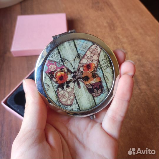 Зеркало карманное