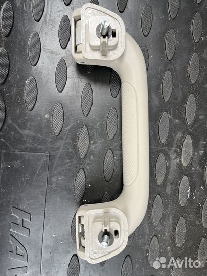 Потолочная ручка haval jolion