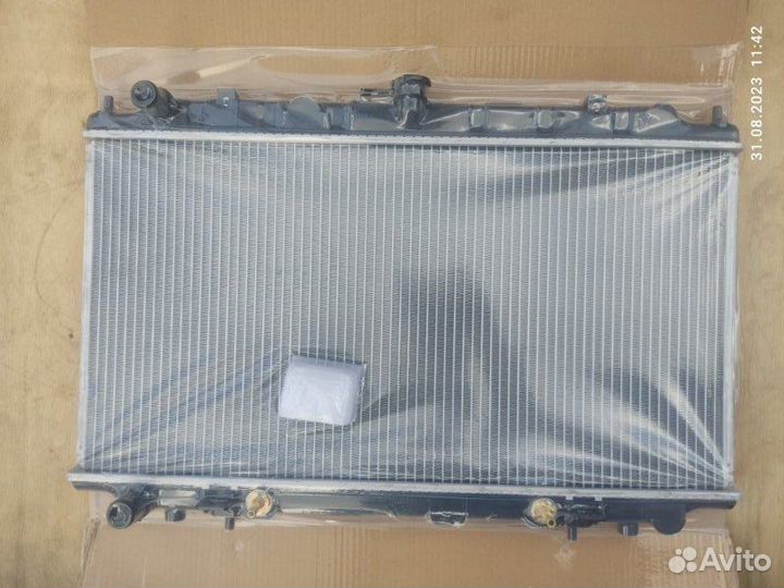 Радиатор двс Nissan Bluebird U14 QG18DE/20