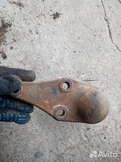 Шаровая опора нижняя Mitsubishi Pajero Sport