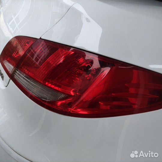 Фонарь правый Peugeot 408 1.6 HDI DV6CM 2013