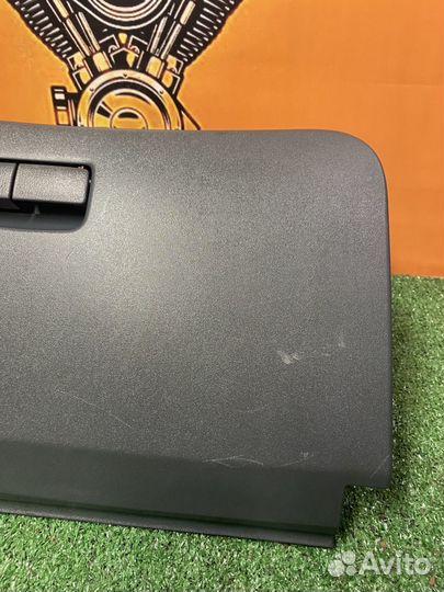 Бардачок Nissan Almera classic