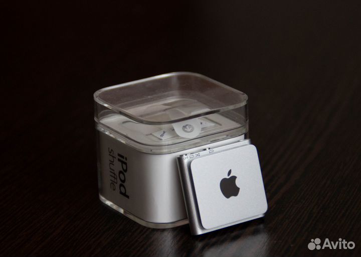 iPod shuffle 4