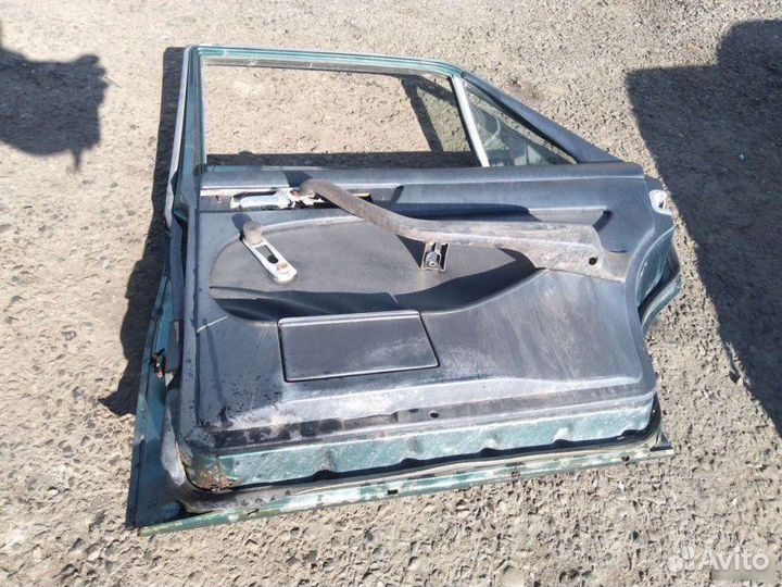 Дверь задняя правая Mercedes-Benz S-Class W126