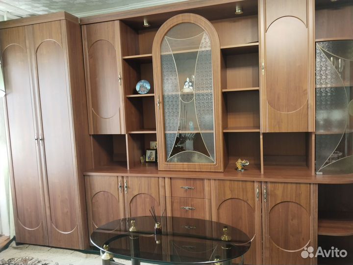 Стенка в гостиную