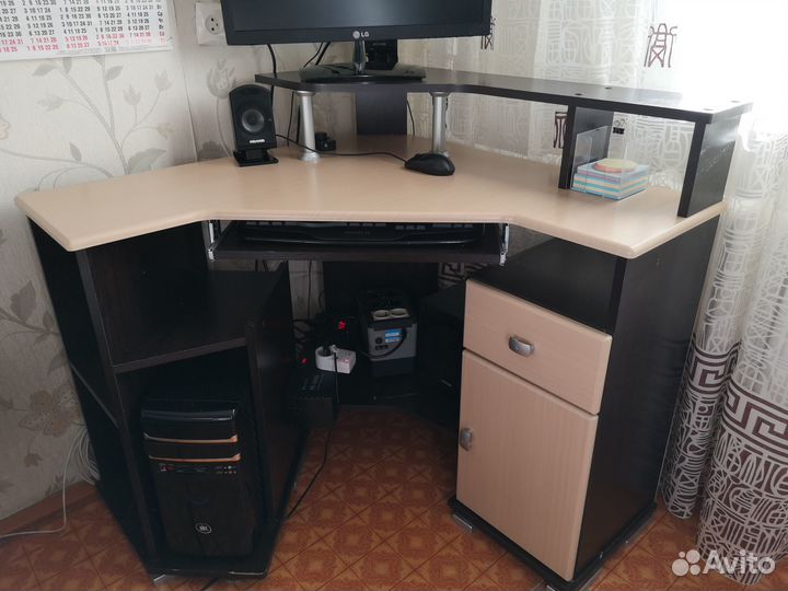 Компьютерный стол бу