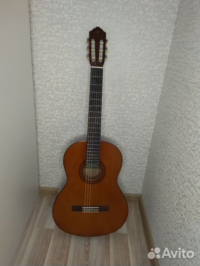 Классическая гитара Yamaha c40