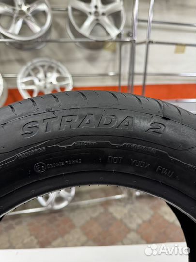 Viatti Strada 2 (V-134) 185/65 R15 92V