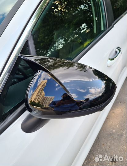 Черные накладки зеркал Kia K5 М-design