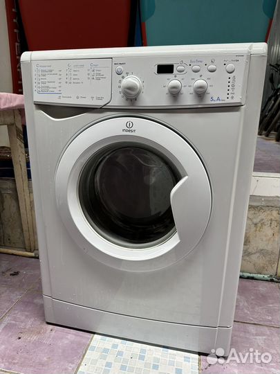 Стиральная машина indesit