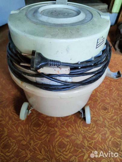 Пылесос СССР