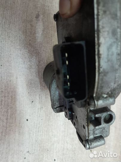 Моторчик стеклоочистителя передний Citroen C4 I (2004—2014)