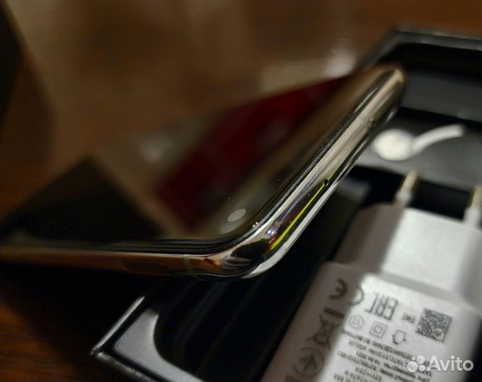 Samsung Galaxy S10e (Snapdragon 855), 6/128 гб