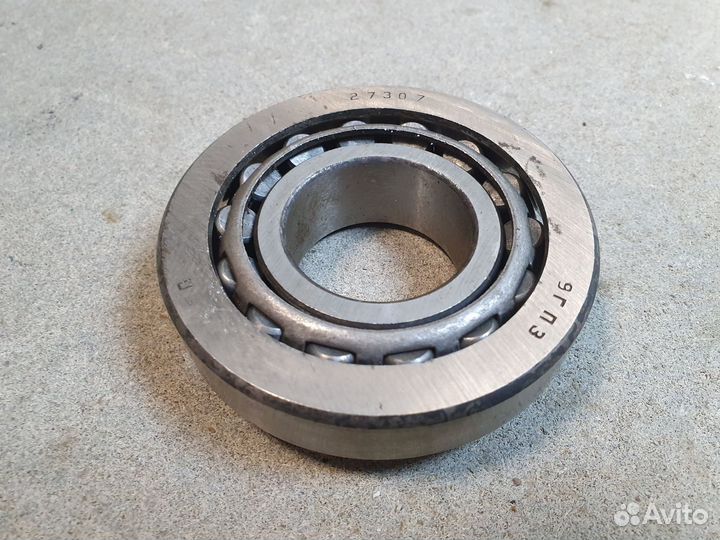 Подшипник 27307 шкворня поворотного кулака Газ-66