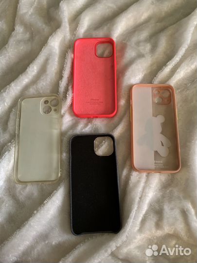 Чехлы на iPhone 13