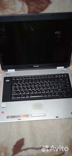 Ноутбук toshiba