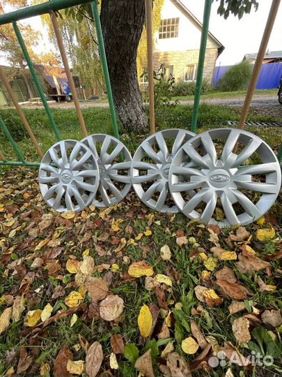 Колпаки ориг на vesta r15