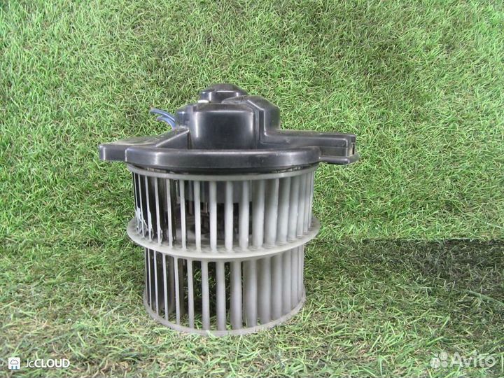 Мотор печки на toyota probox NCP55V 1NZ-FE