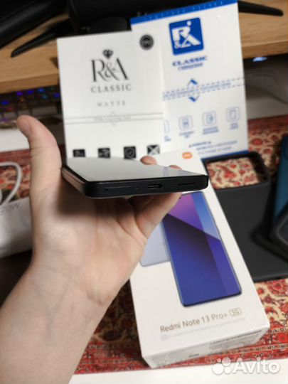 Xiaomi Redmi Note 13 Pro+, 8/256 ГБ