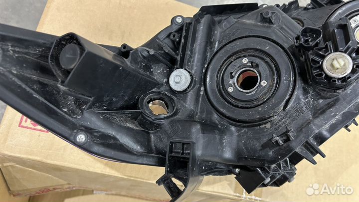 Фара основная левая на Toyota corolla