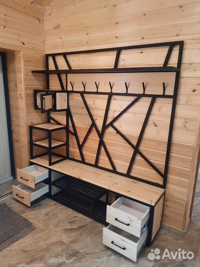 Прихожая в стиле лофт