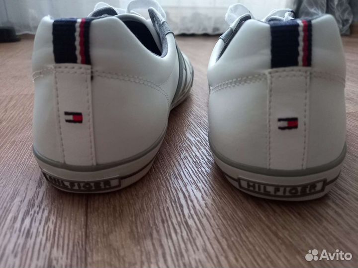 Кроссовки Tommy Hilfiger