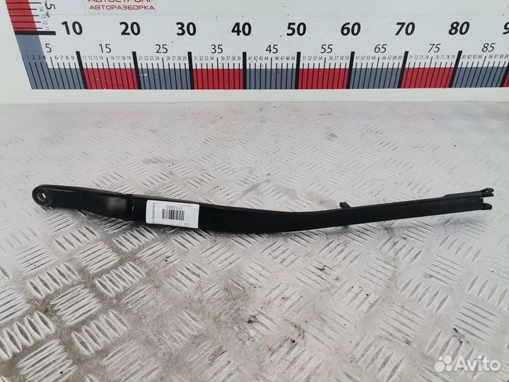 Щеткодержатель (поводок стеклоочистителя, дворник)