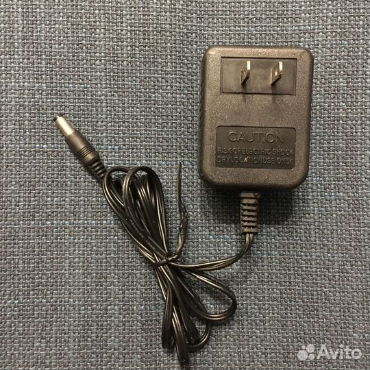 Блок питания 110В - 12В 1000 мА переменный