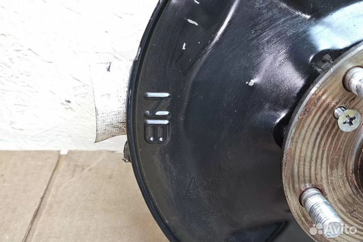 Кулак поворотный передний правый Honda Civic 4D