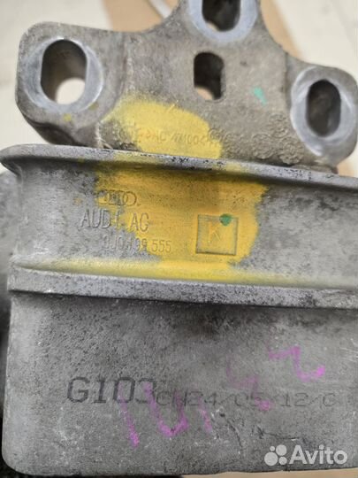 Подушка двигателя Audi Q3