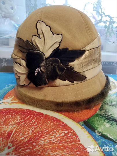 Шапка женская (56 см)