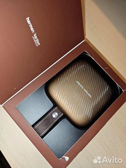 Портативная колонка Harman Kardon neo