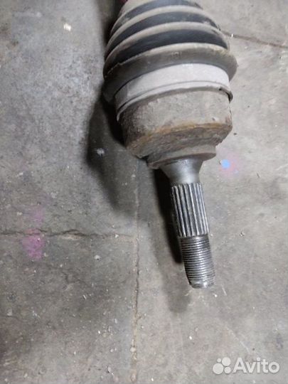 Привод передний правый Peugeot 206