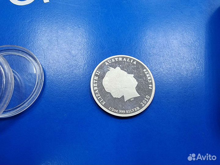 Серебряная монета 999