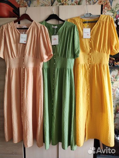 Платья из вышитого батиста с подкладом