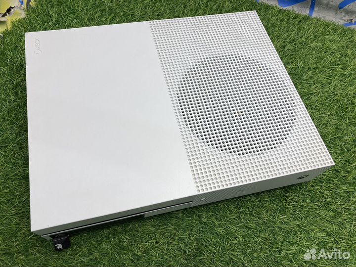 Xbox One S 500GB Покупка/Продажа