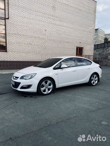 Opel Astra 1.6 MT, 2013, 150 000 км с пробегом, цена 880000 руб.