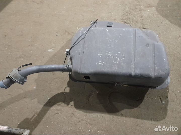 Топливный бак Ауди 80 1987г