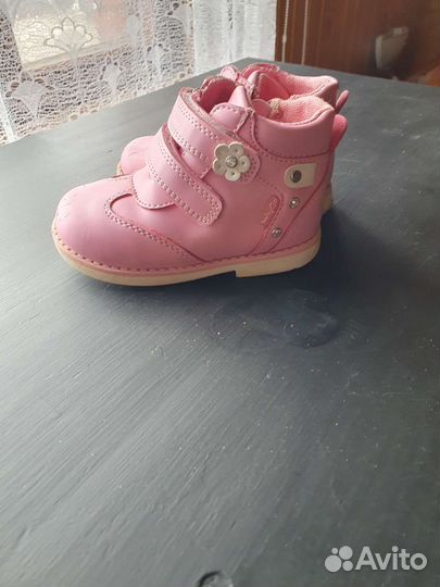 Ботинки демисезонные для девочки р. 23