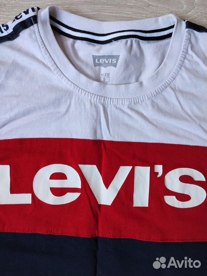 Levi's Футболка 100% хлопок летняя S 42-44 женская