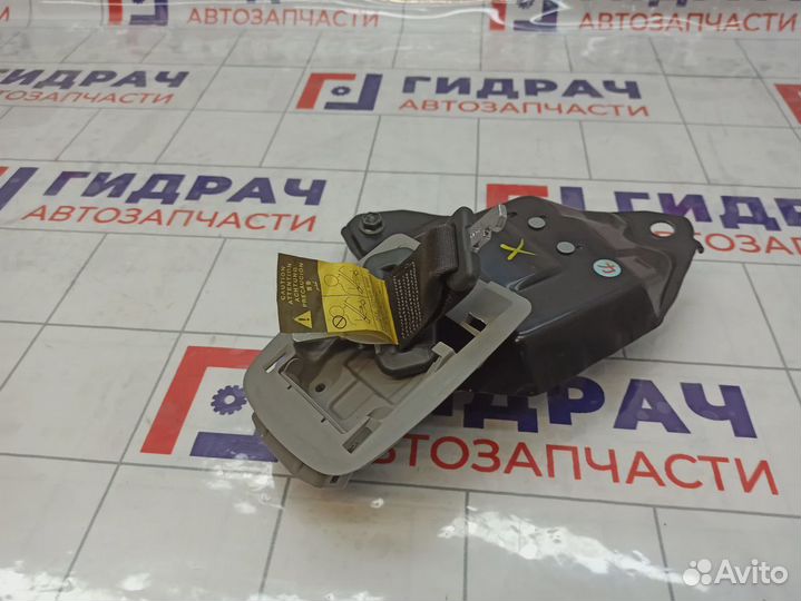 Ремень безопасности задний центральный Toyota RAV4 (XA30) 73320-42040-B1